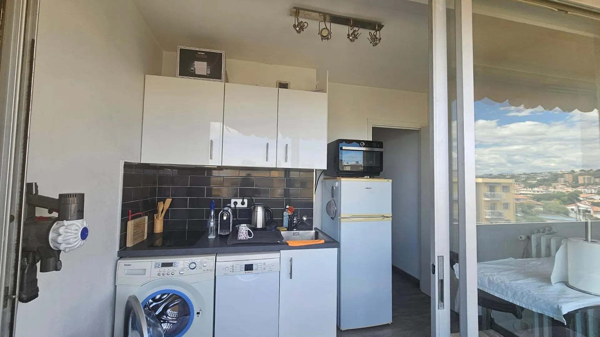 Studio Agreable Avec Parking Prive Cagnes-sur-Mer 0*,  Francie