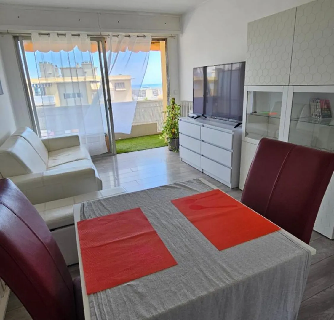 Studio Agreable Avec Parking Prive Cagnes-sur-Mer